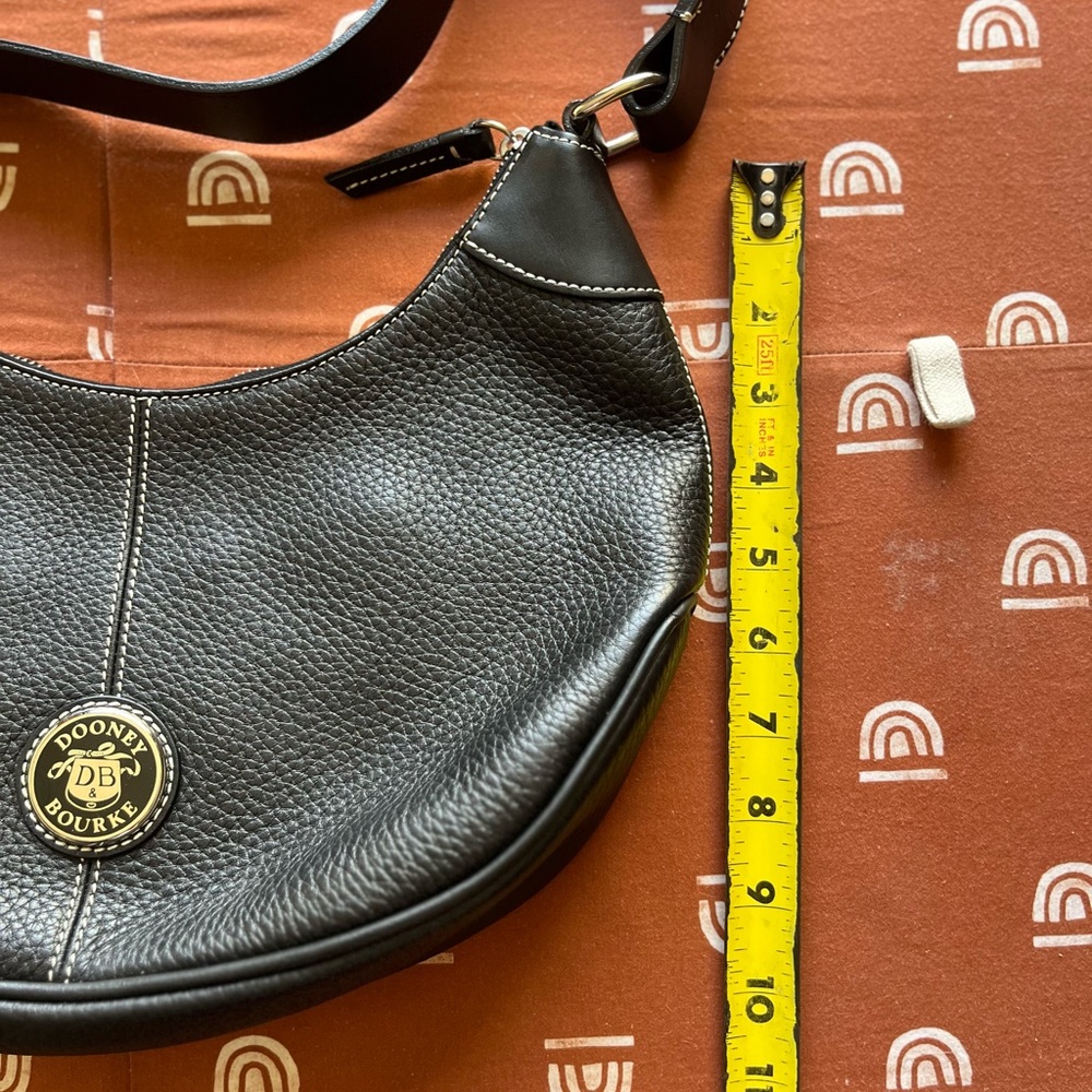 Dooney & Bourke Black Leather Shoulder Bag - Picture 2 of 7